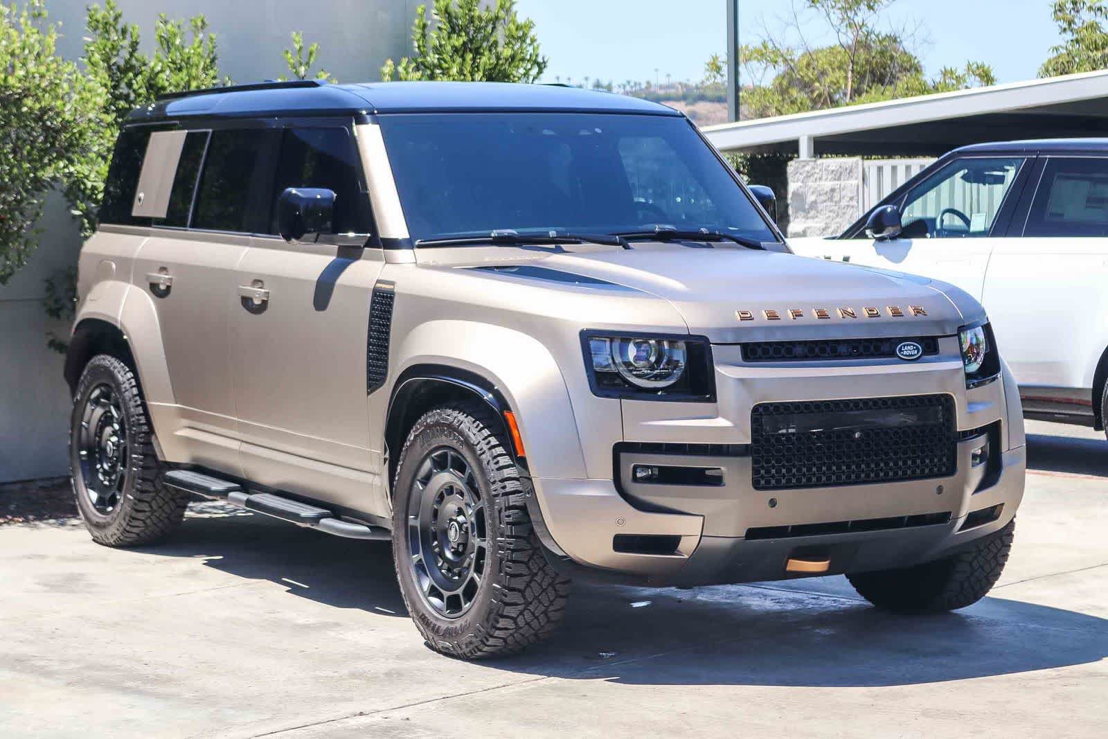 Certified 2025 Land Rover Defender 110 AWD/4WD image 3
