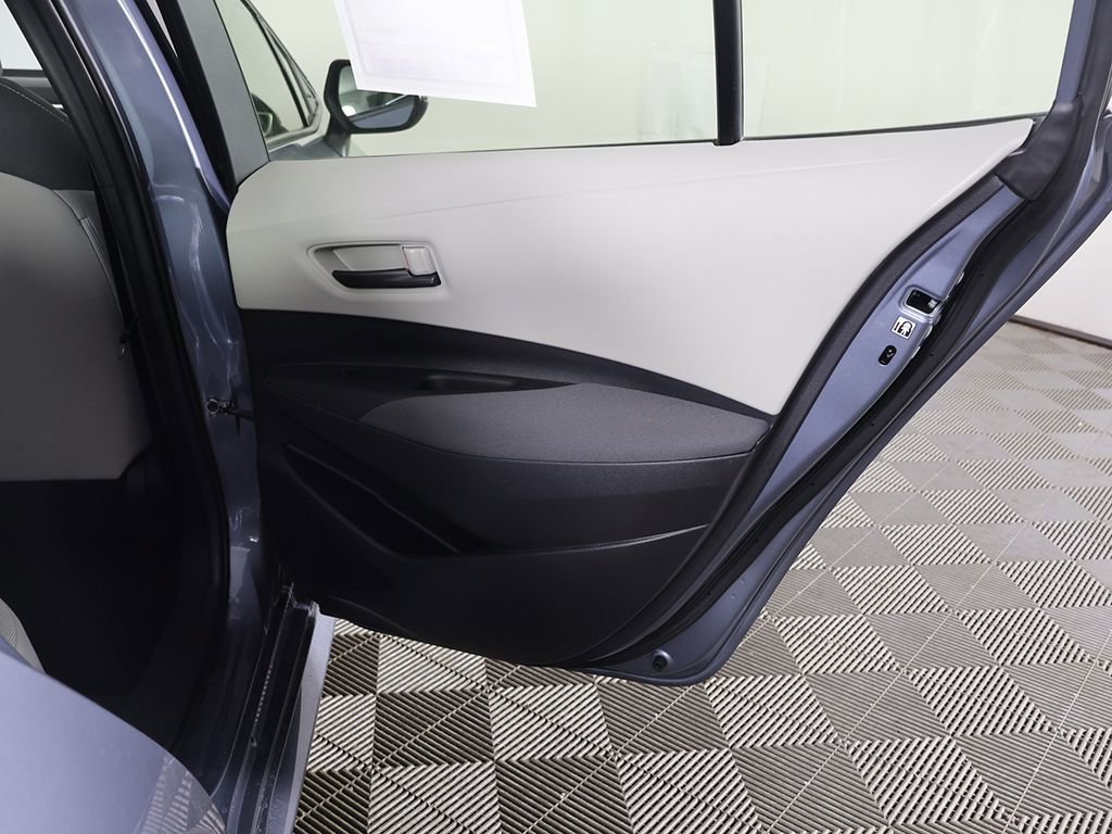 Used 2022 Toyota Corolla LE image 21