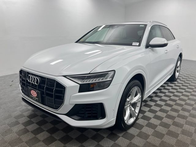 Used 2023 Audi Q8 Premium Plus w/ Premium Plus Package AWD/4WD image 2