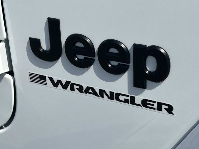 New 2027 Jeep Wrangler Unlimited Sahara AWD/4WD image 11
