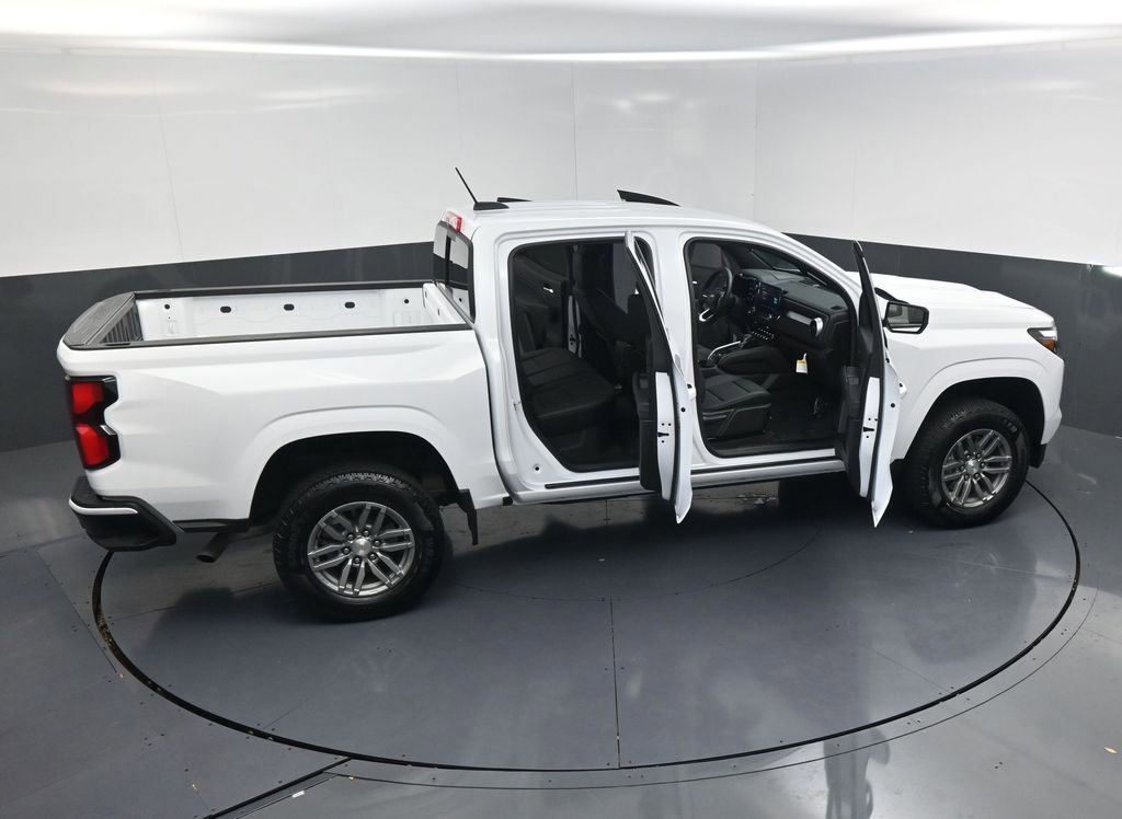 Used 2024 Chevrolet Colorado LT w/ LT Convenience Package III image 22