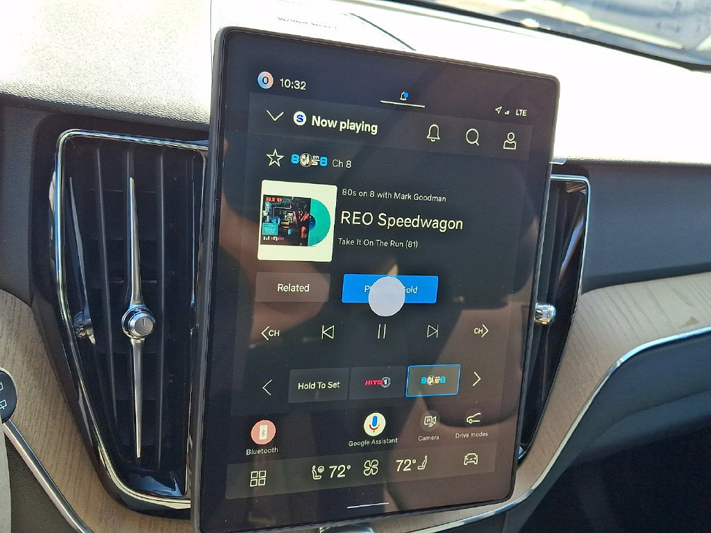 New 2027 Volvo XC60 B5 Plus AWD/4WD image 15