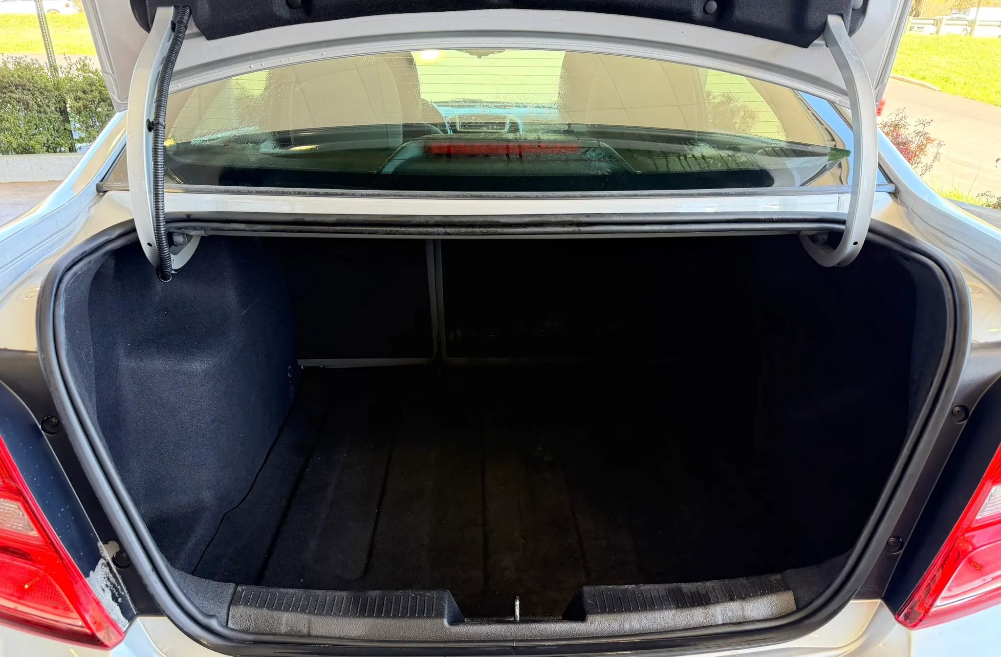 Used 2018 Chevrolet Sonic LS image 22