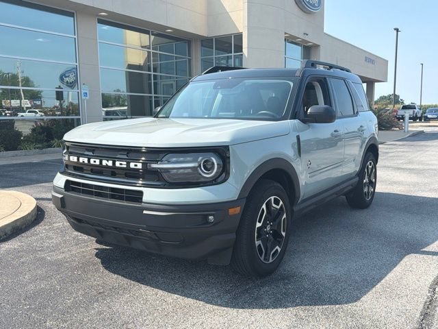 Certified 2023 Ford Bronco Sport Outer Banks w/ Tech Package AWD/4WD image 1