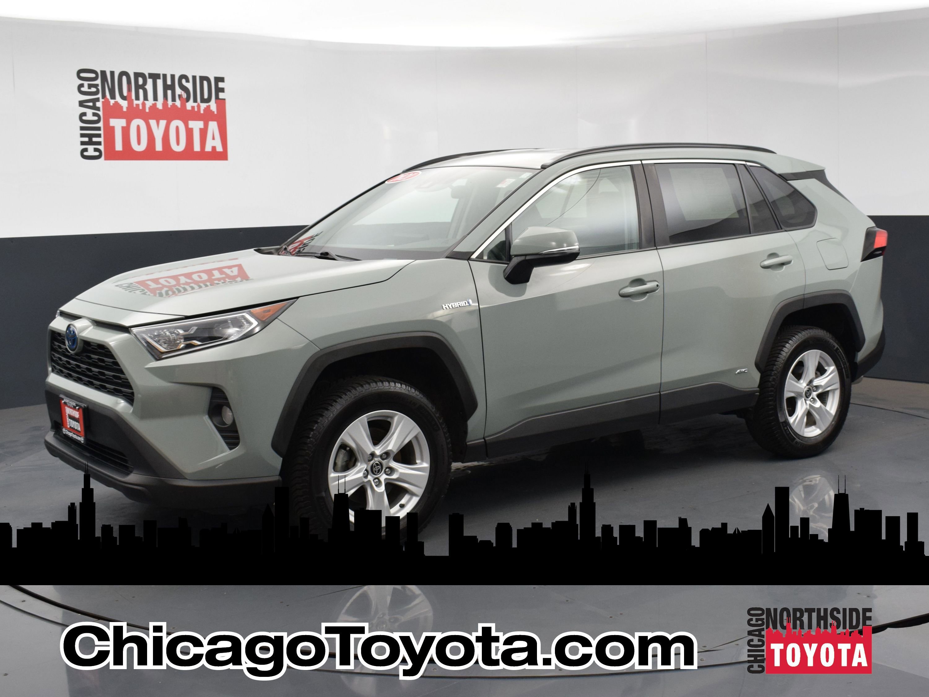 Used 2021 Toyota RAV4 XLE image 1