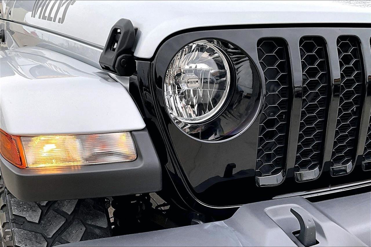 Used 2022 Jeep Gladiator Sport image 30