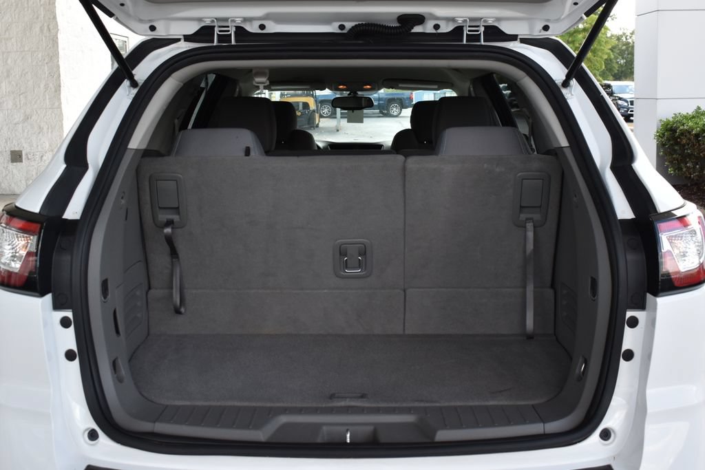 Used 2017 Chevrolet Traverse LS FWD image 11