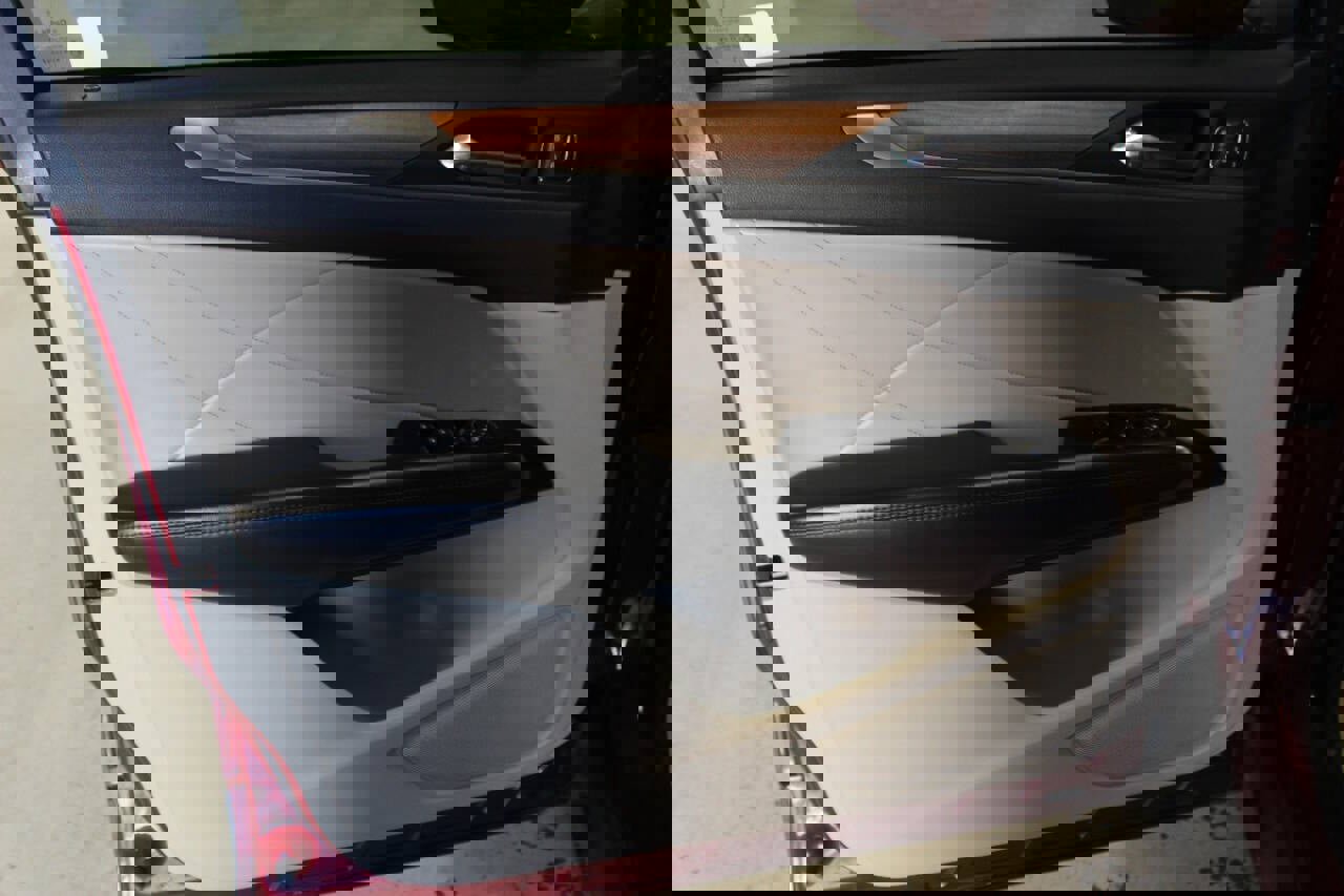 Used 2019 Lincoln MKC Select w/ Select Plus Package image 16