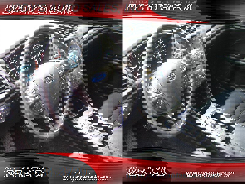 Used 2018 Ford Fusion SE w/ Equipment Group 201A AWD/4WD image 2