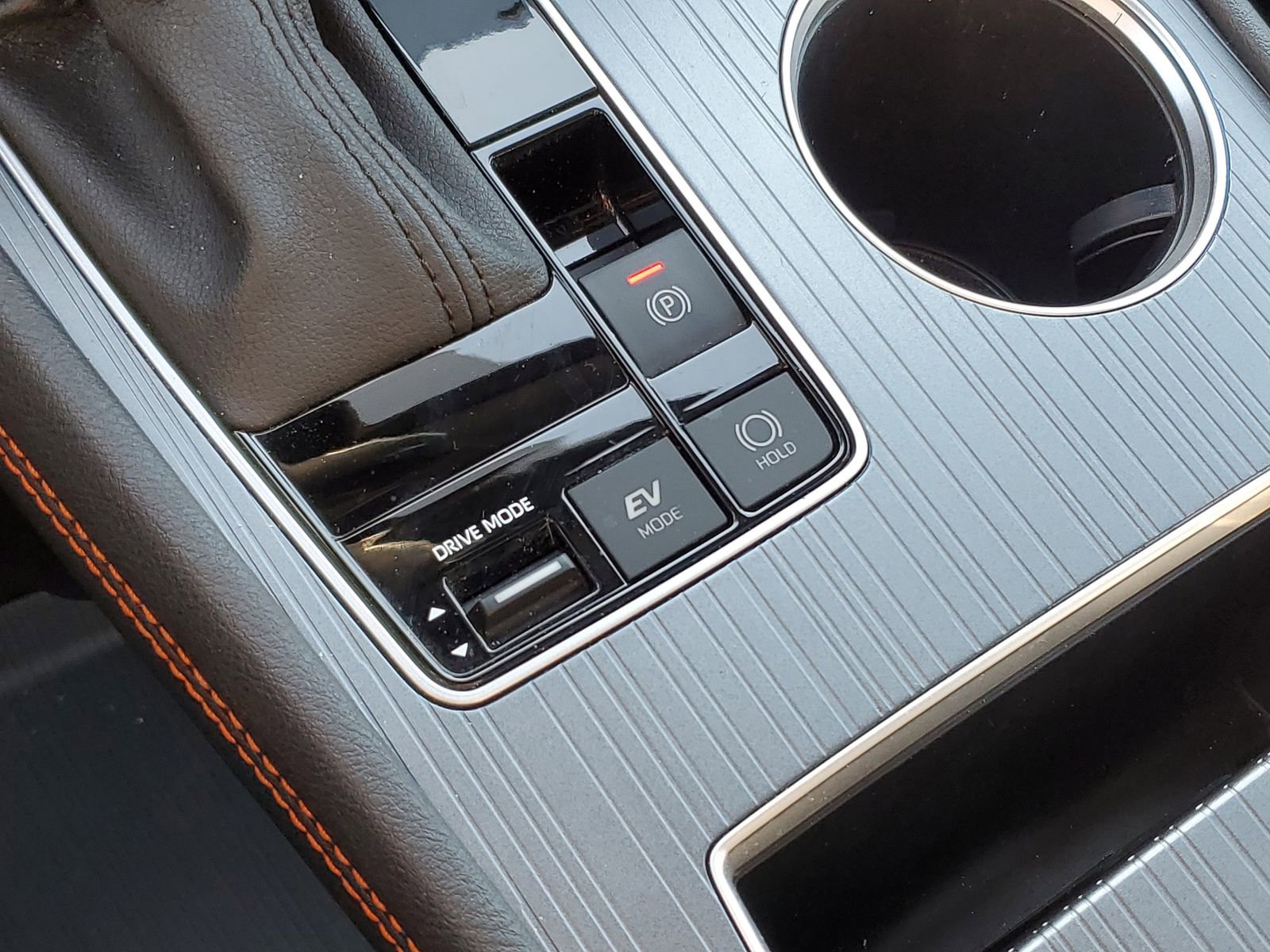 Certified 2024 Toyota Sienna XSE w/ XSE Plus Package image 32