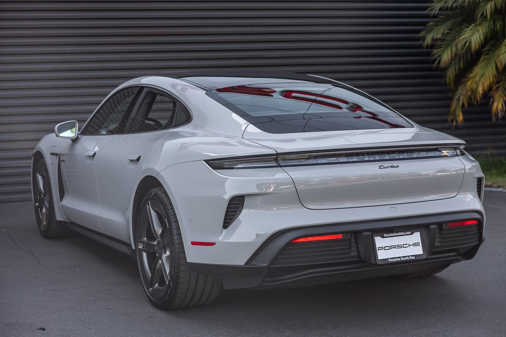 Certified 2025 Porsche Taycan Turbo image 3