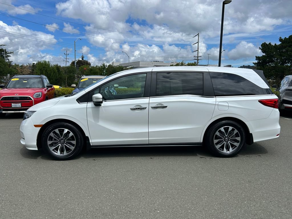Used 2023 Honda Odyssey EX-L image 2