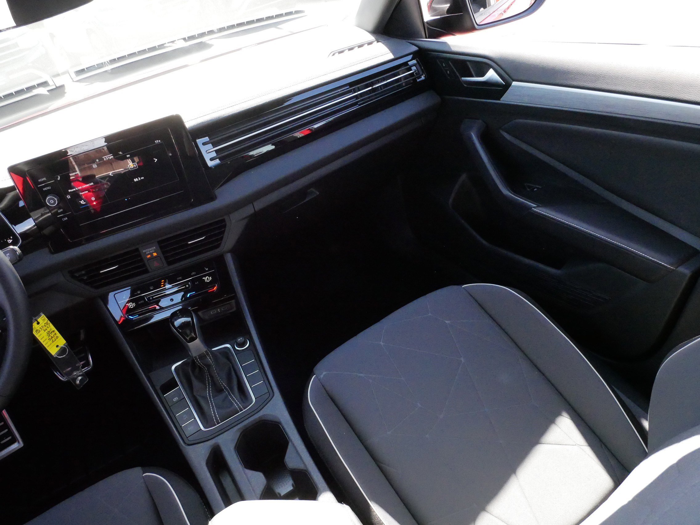 Certified 2025 Volkswagen Jetta Sport FWD image 11