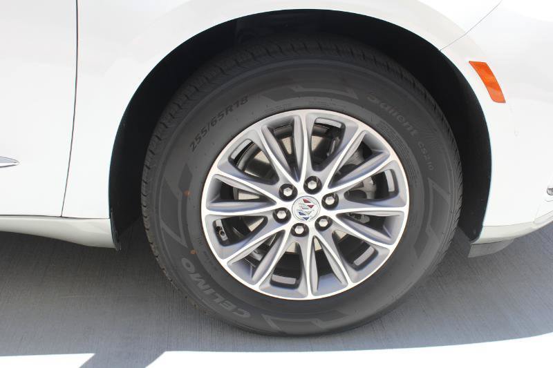 Used 2023 Buick Enclave Essence w/ Sound and Sites Package AWD/4WD image 50