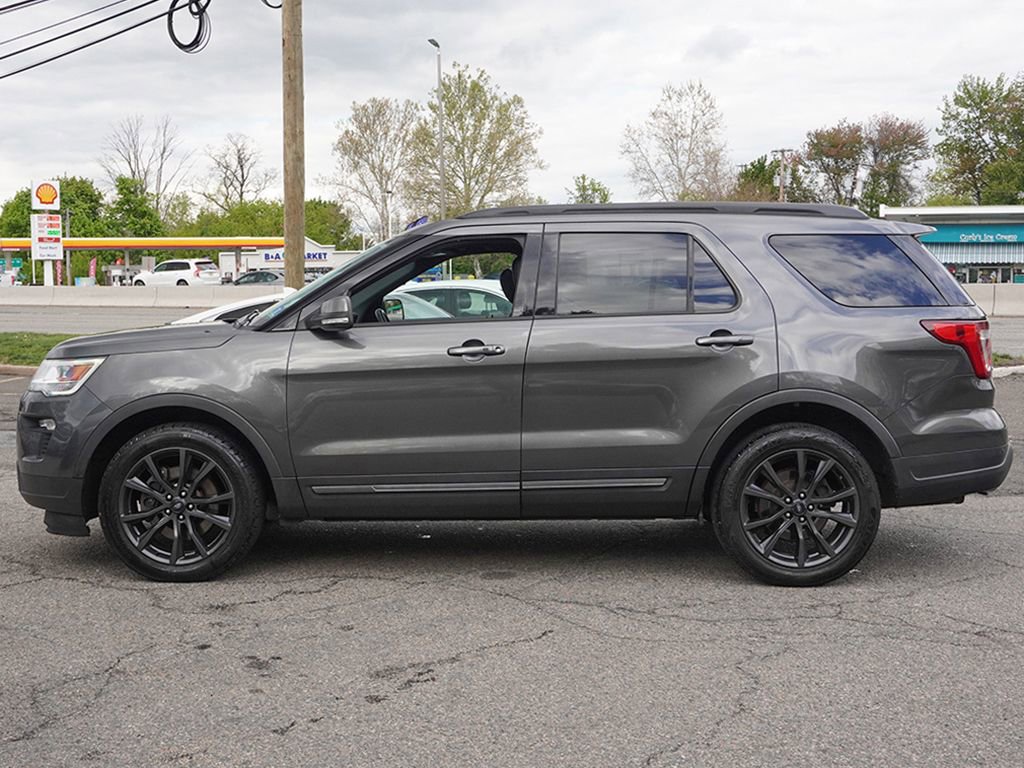 Used 2018 Ford Explorer XLT w/ Equipment Group 202A AWD/4WD image 20