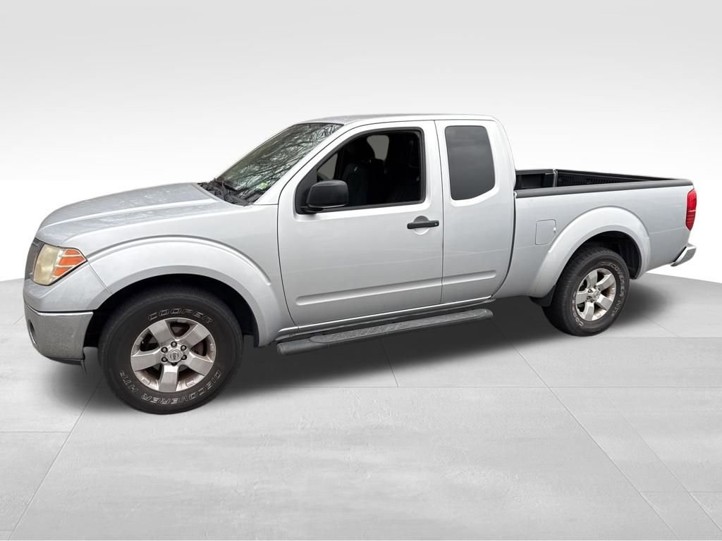 Used 2011 Nissan Frontier SV image 9
