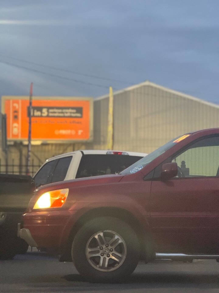 Used 2004 Honda Pilot EX image 17