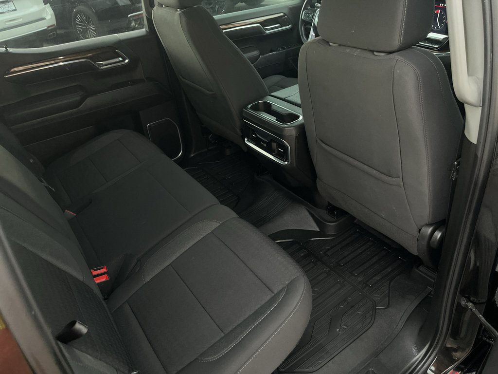 Used 2023 GMC Sierra 1500 Elevation AWD/4WD image 16