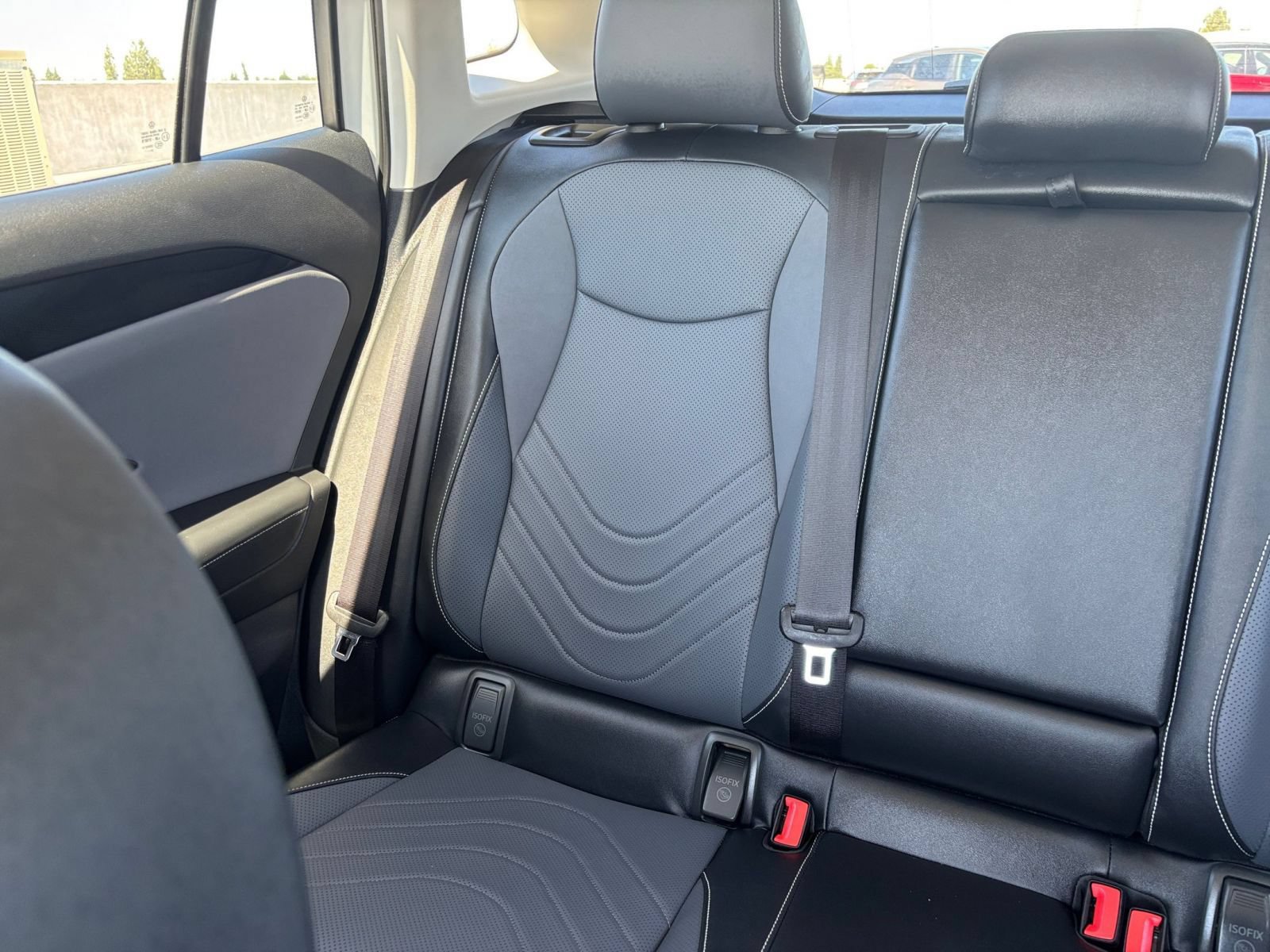 Used 2026 Volkswagen Tiguan SE FWD image 41