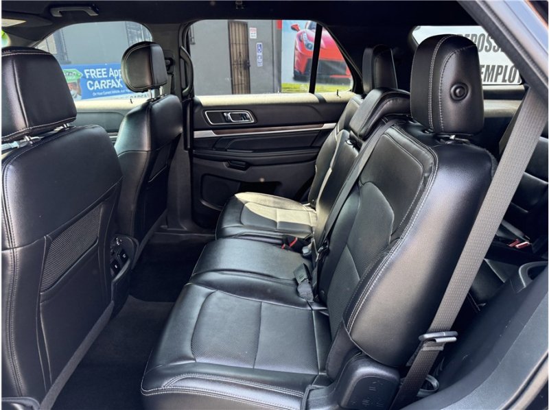 Used 2016 Ford Explorer Limited image 23