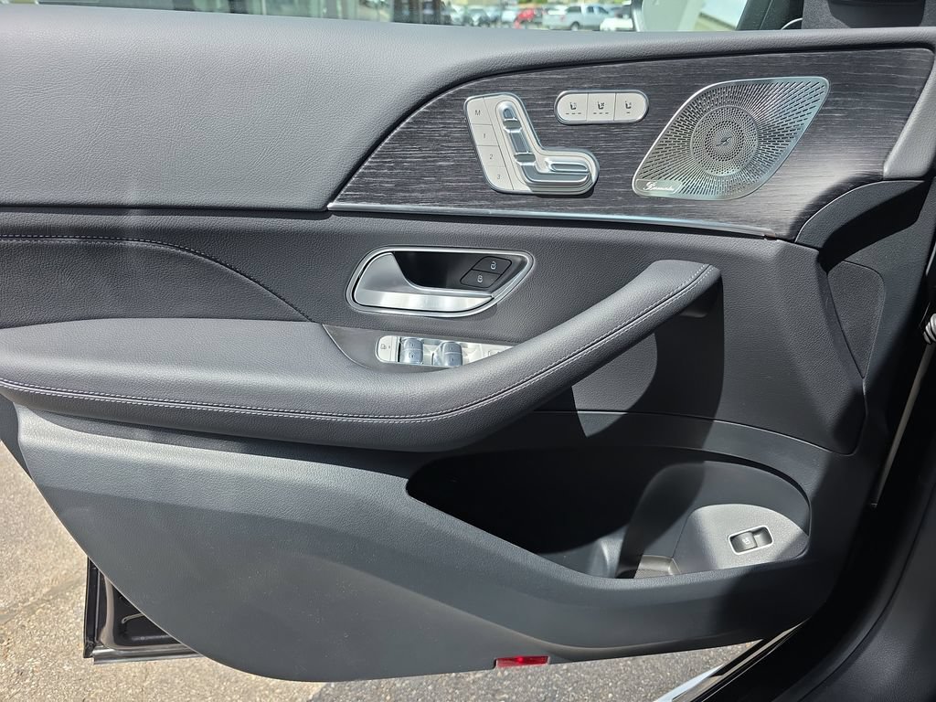 New 2026 Mercedes-Benz GLS 450 4MATIC image 19