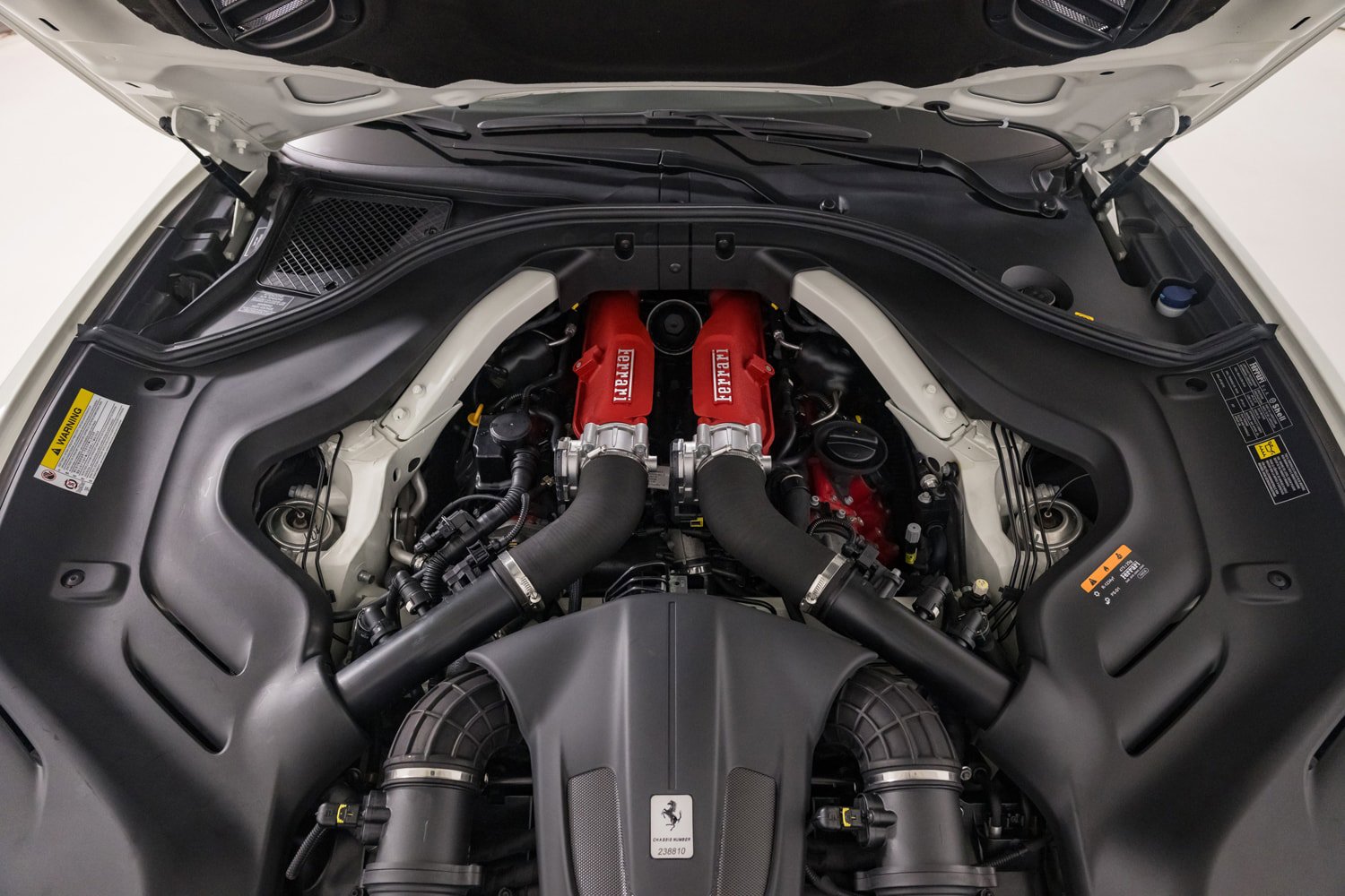 Used 2019 Ferrari Portofino RWD image 56