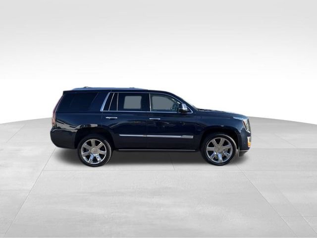 Used 2019 Cadillac Escalade Premium Luxury image 4