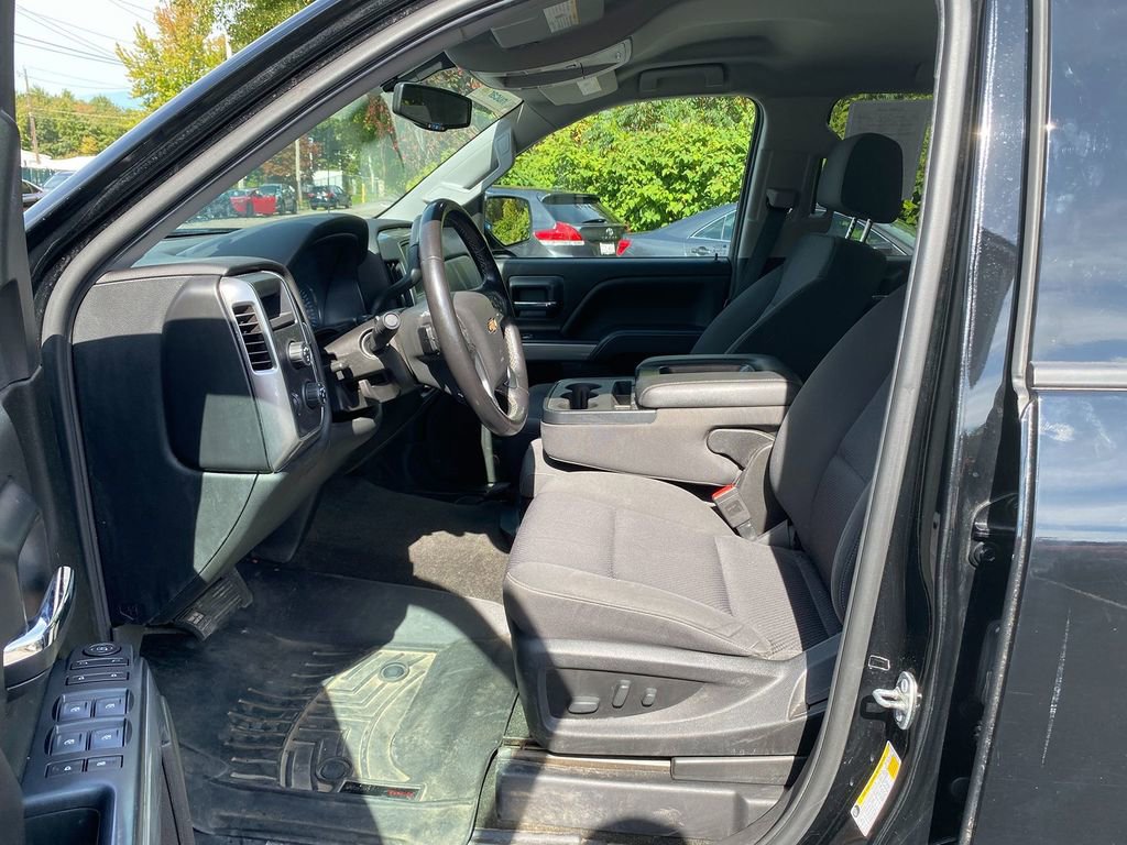 Used 2018 Chevrolet Silverado 1500 LT w/ All Star Edition image 12