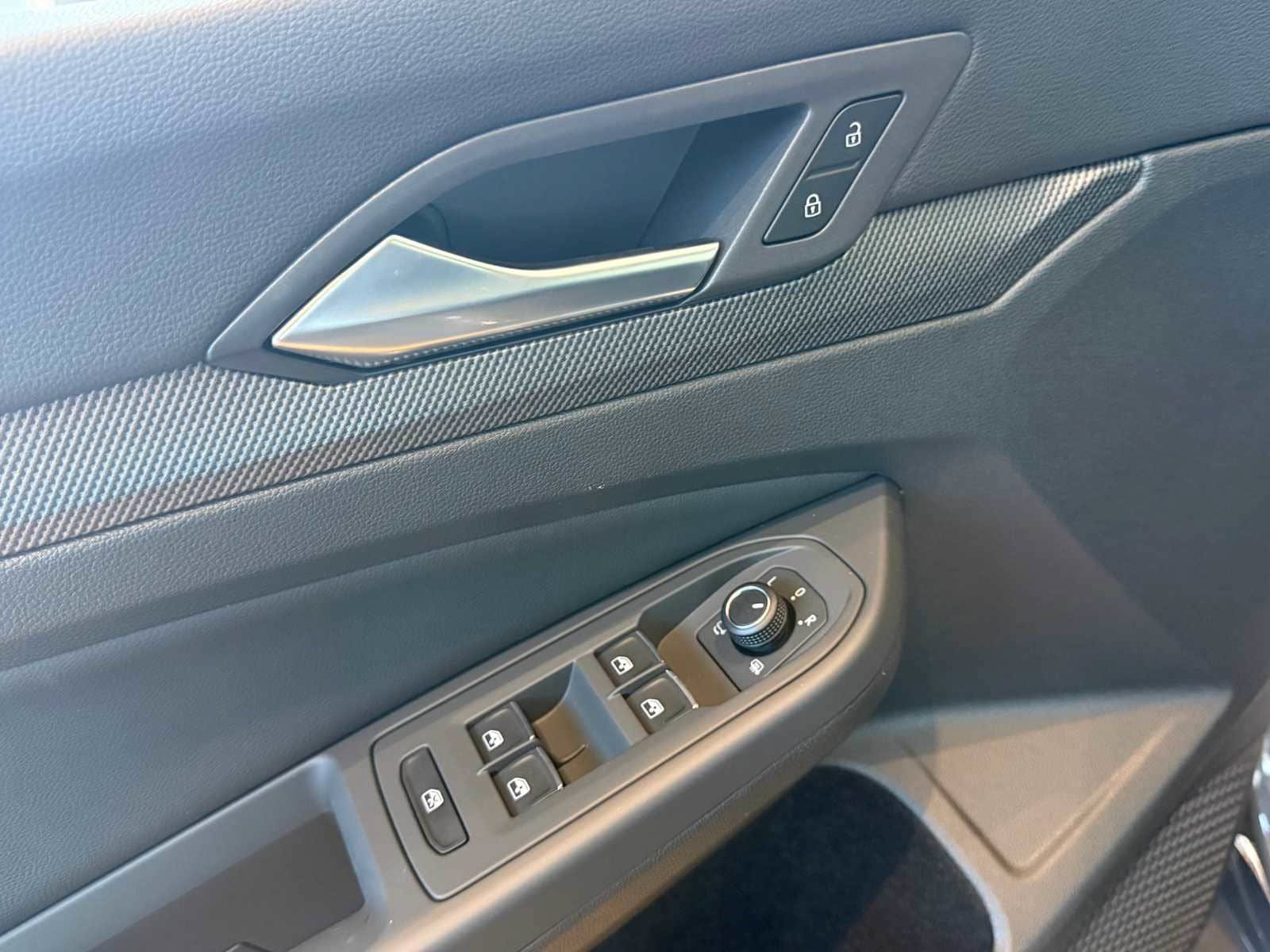 New 2026 Volkswagen Golf AWD/4WD image 8