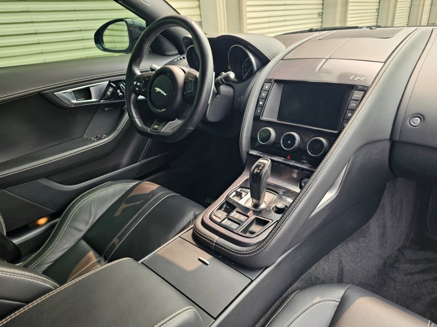 Used 2016 Jaguar F-TYPE R AWD/4WD image 11