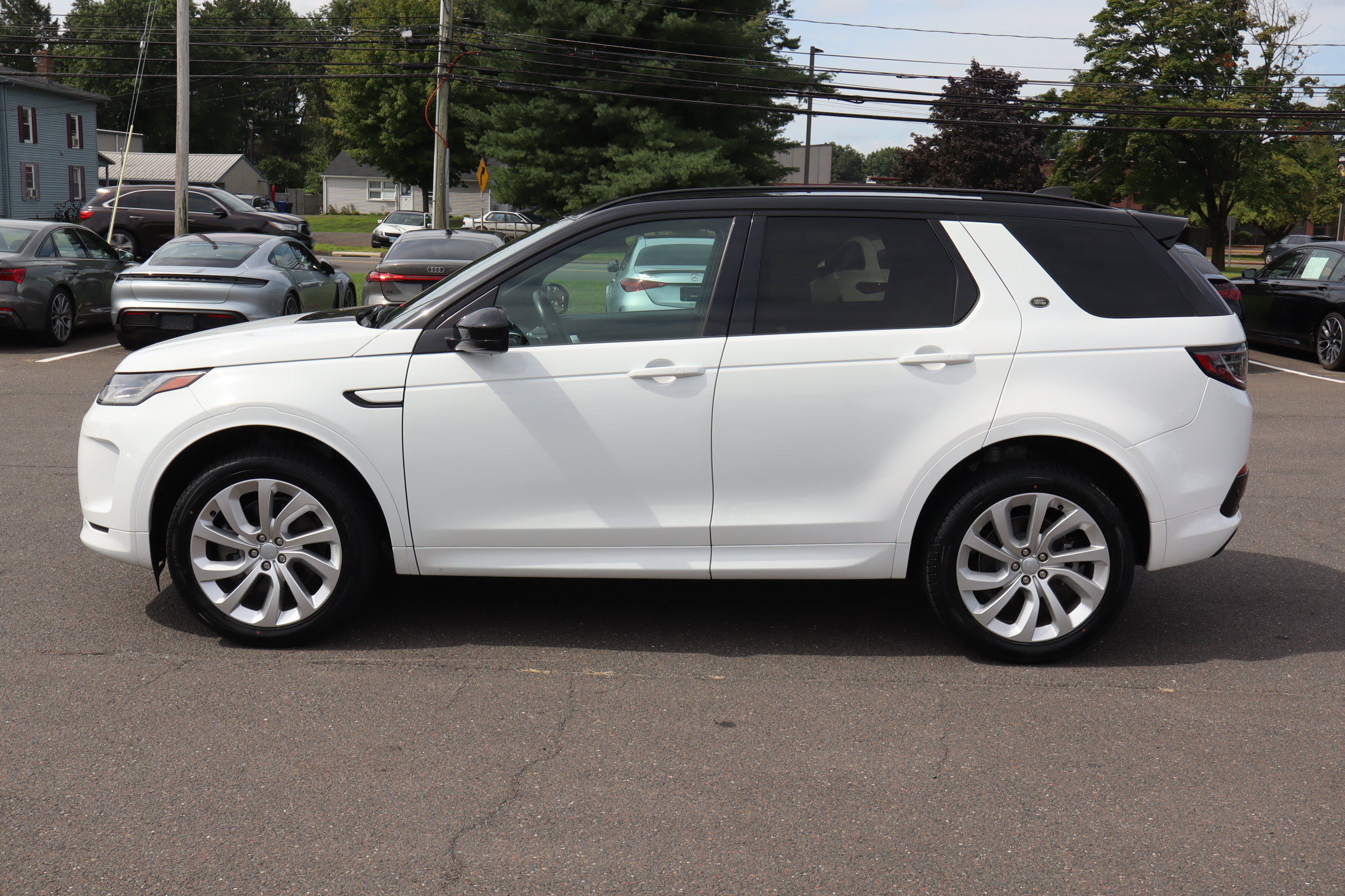 Used 2022 Land Rover Discovery Sport S R-Dynamic AWD/4WD image 8