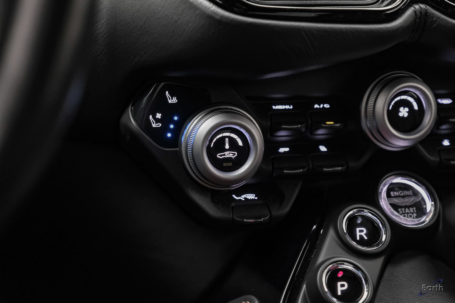 Used 2019 Aston Martin V8 Vantage Coupe RWD image 69