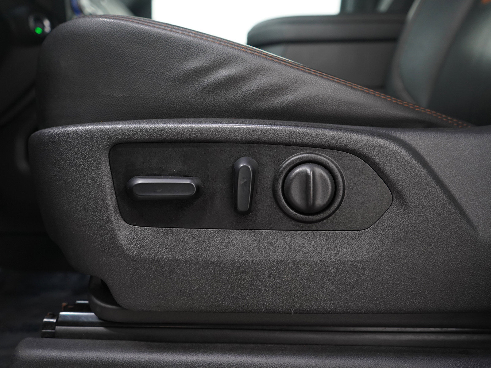 Used 2021 GMC Sierra 1500 AT4 w/ AT4 Premium Package image 23