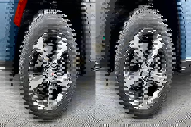 New 2026 Jeep Grand Cherokee L Limited image 13