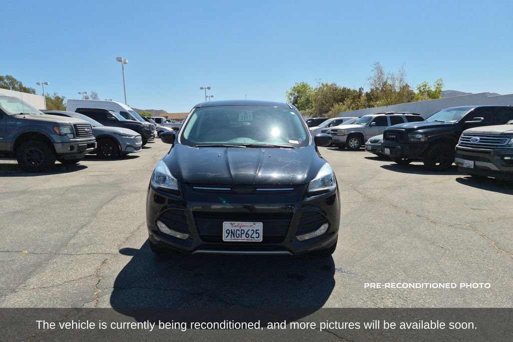 Used 2015 Ford Escape SE FWD image 2