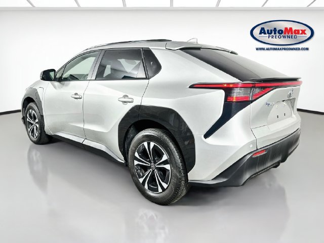 Used 2023 Toyota bZ4X AWD image 6