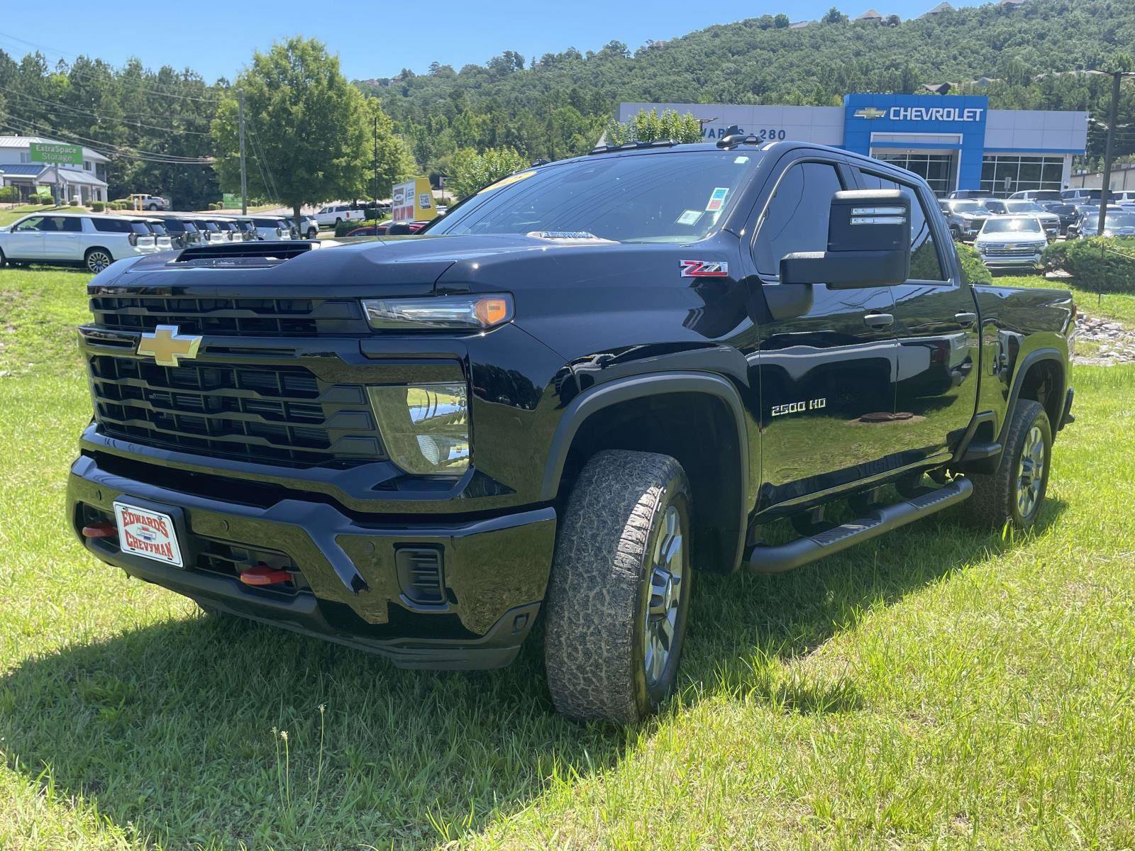 Used 2025 Chevrolet Silverado 2500 Custom w/ Custom Value Package AWD/4WD image 24