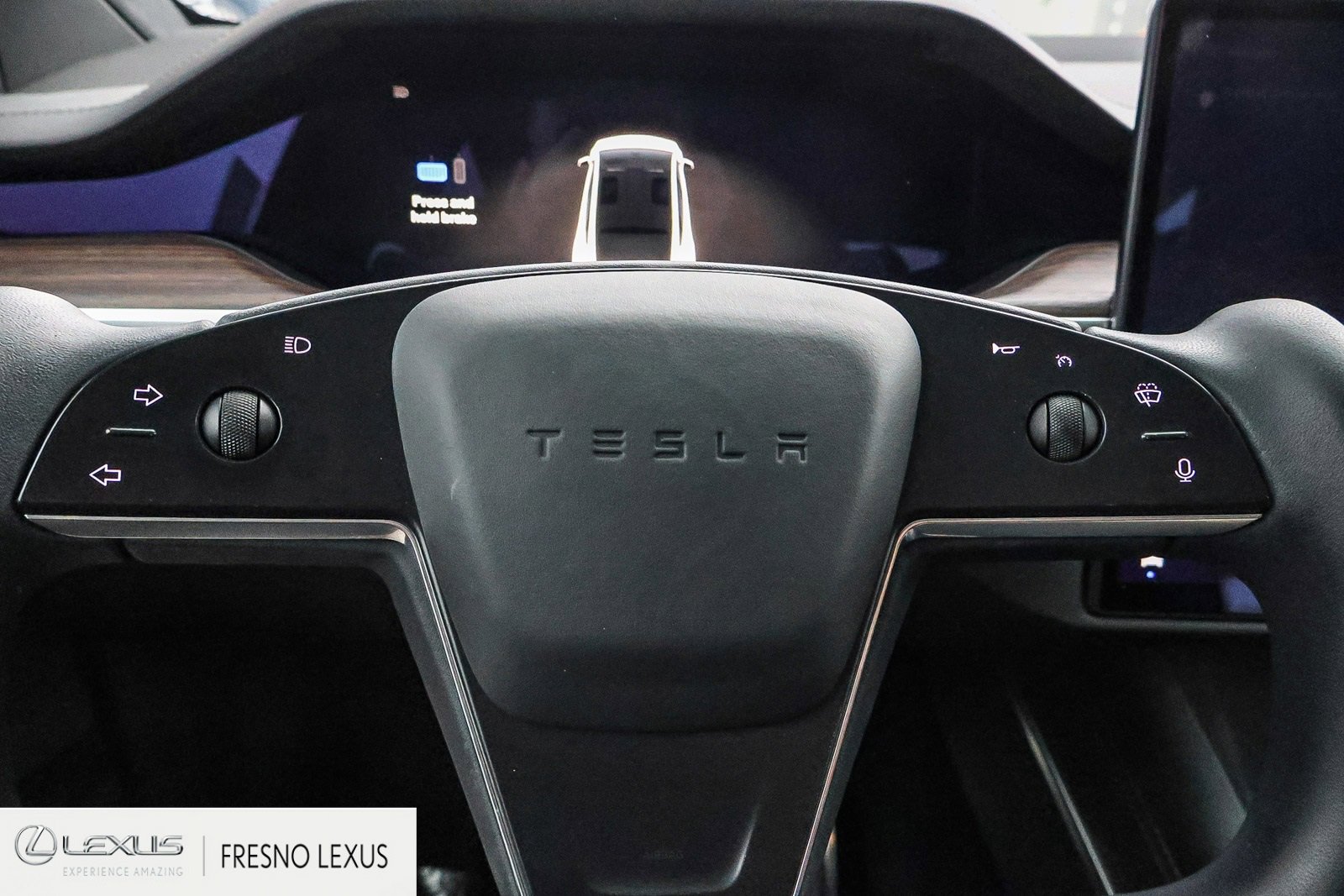 Used 2022 Tesla Model X image 25