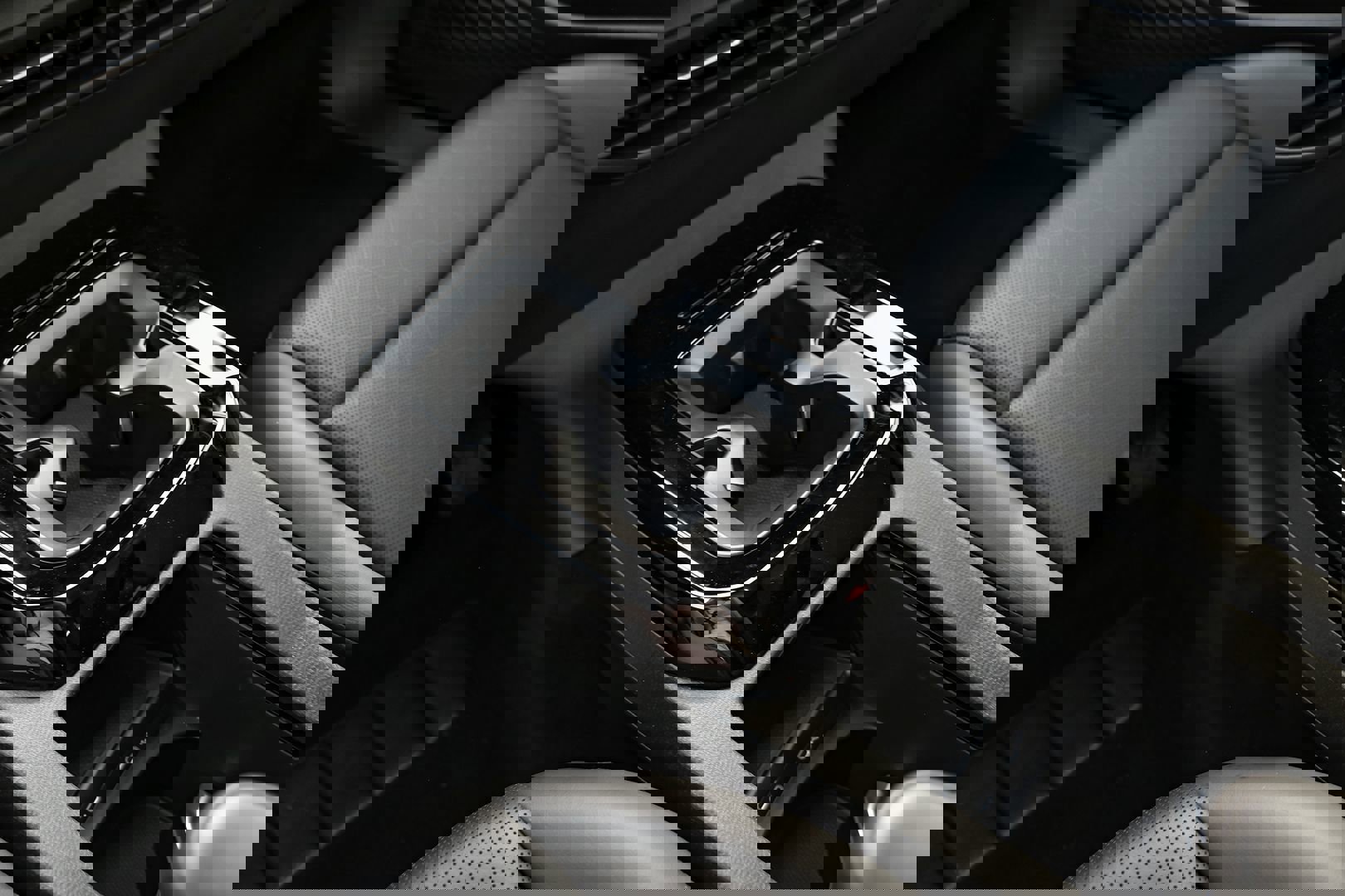 Used 2021 Volkswagen ID.4 Pro S image 27