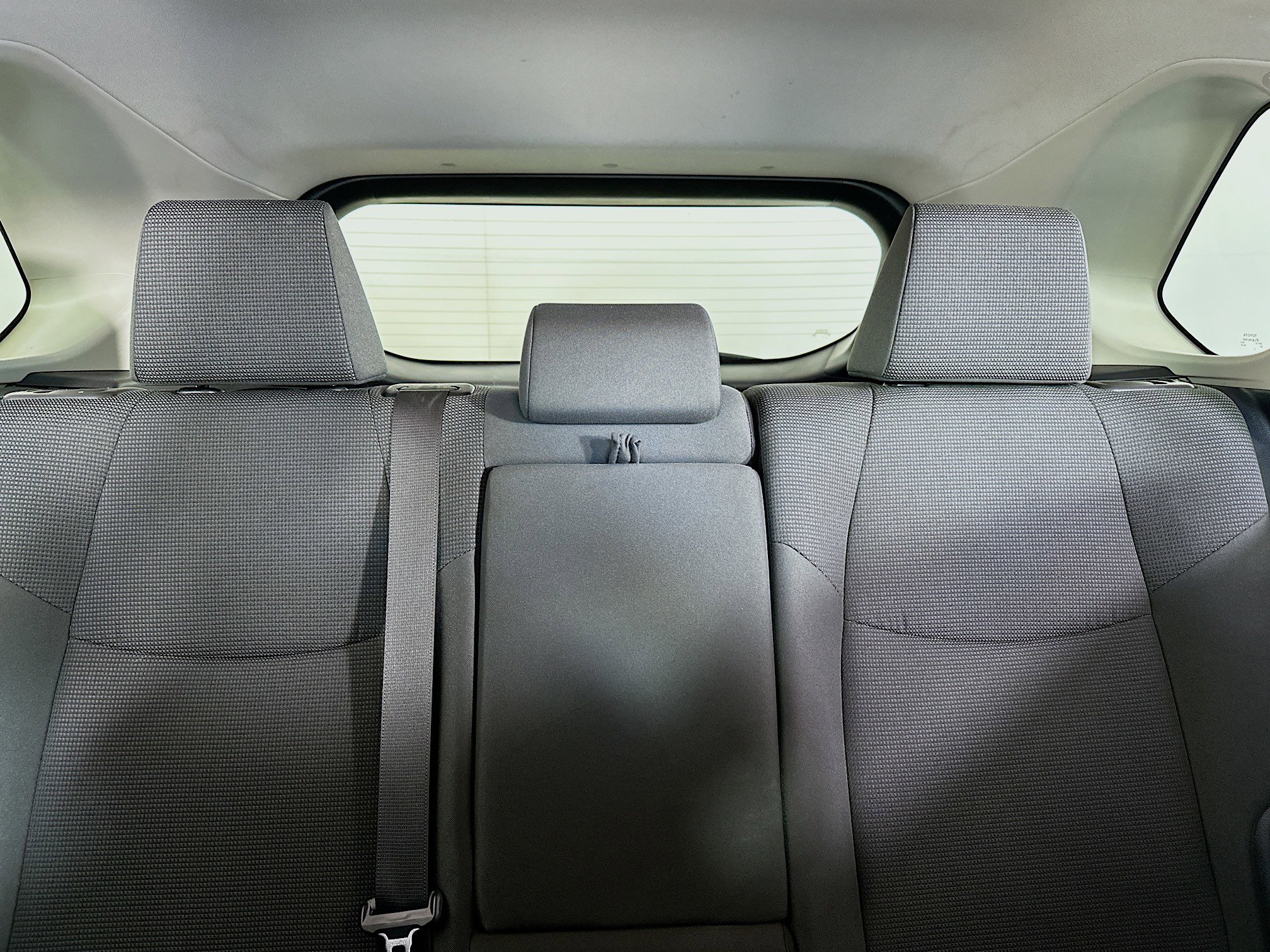 Used 2021 Toyota RAV4 LE image 29