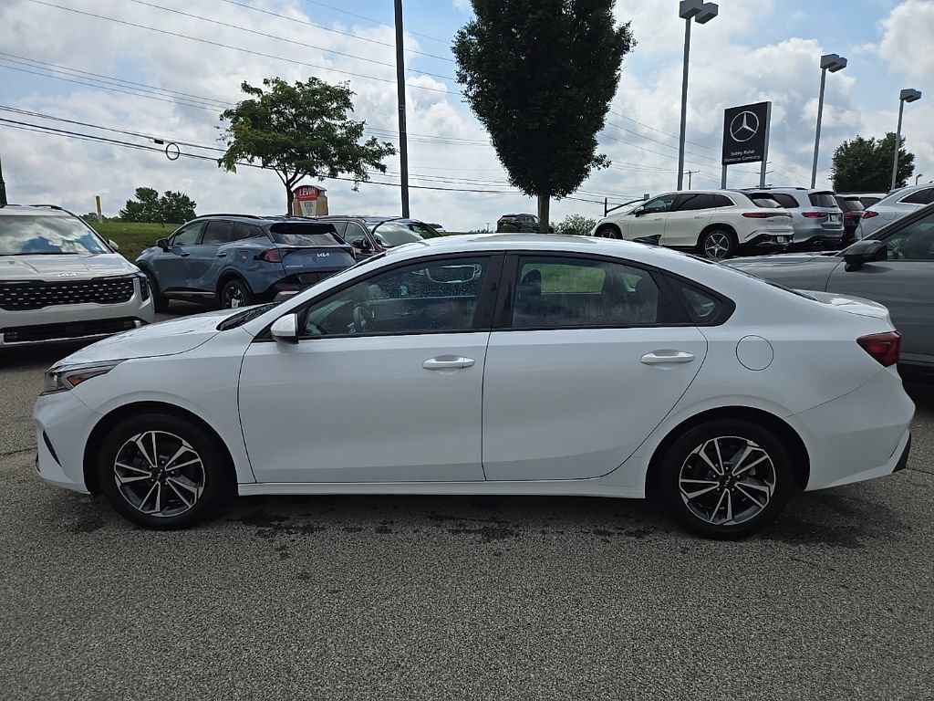 Certified 2024 Kia Forte LXS FWD image 7