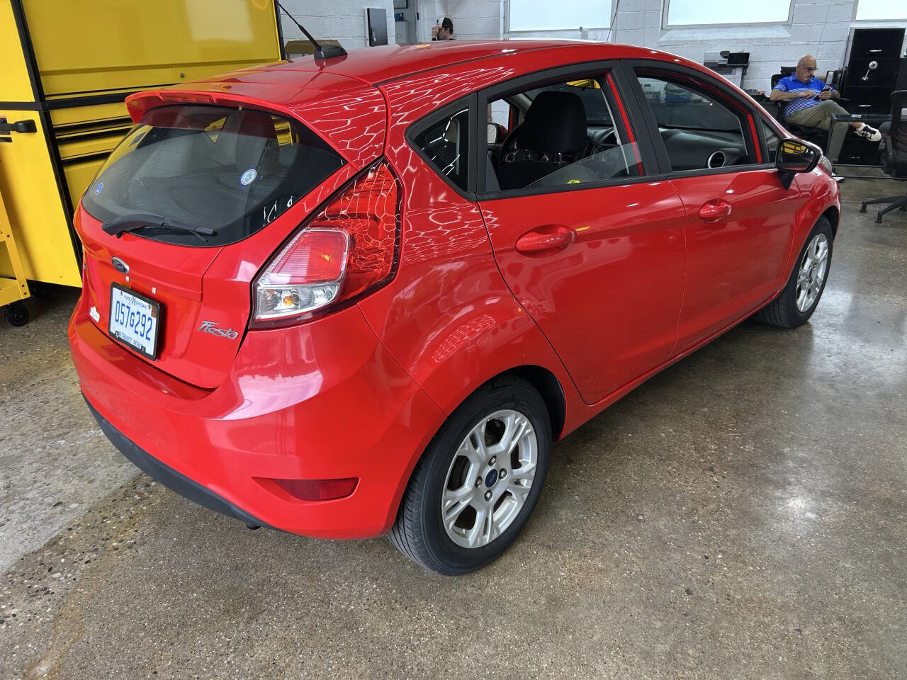 Used 2015 Ford Fiesta SE image 15