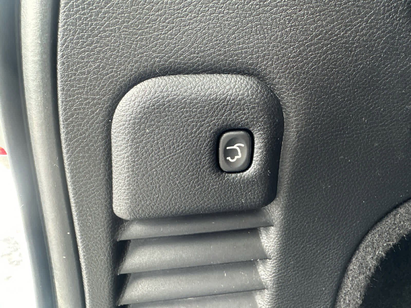 Used 2019 Jeep Grand Cherokee Limited image 14