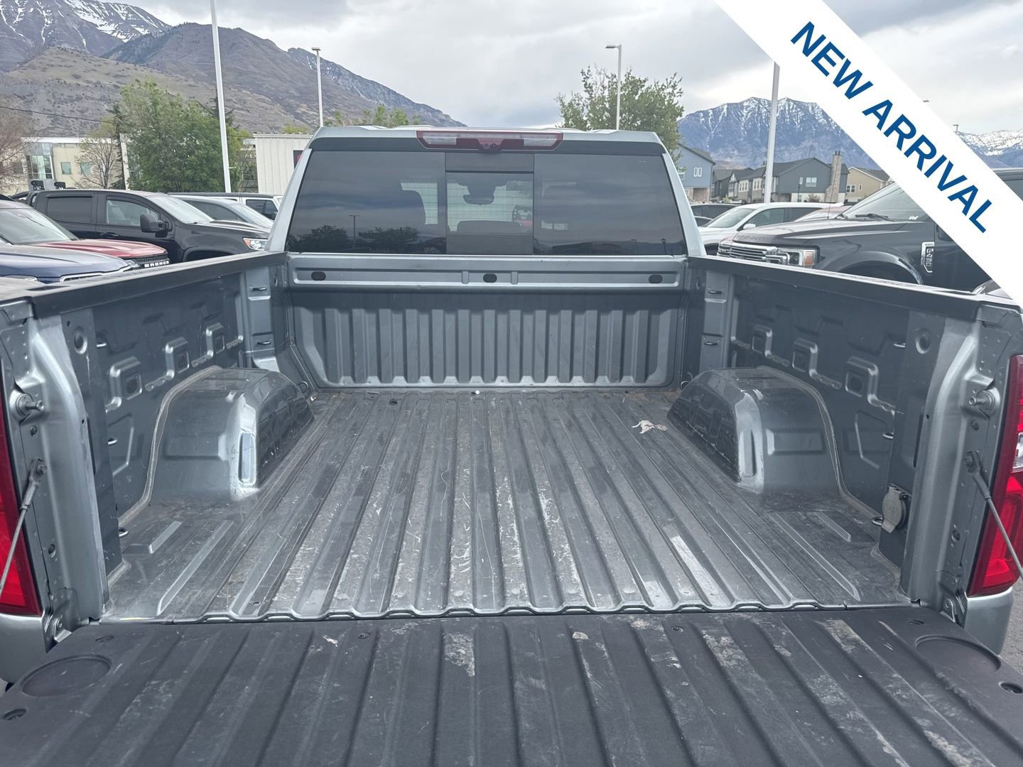 Used 2025 Chevrolet Silverado 1500 High Country w/ Technology Package AWD/4WD image 13