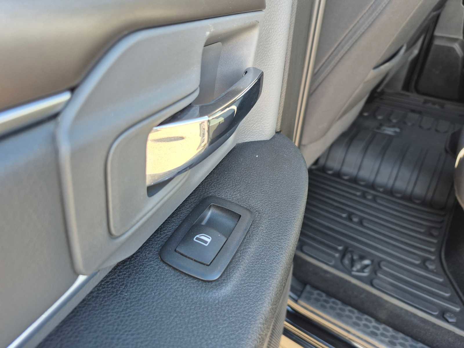 Used 2022 RAM 1500 Classic SLT w/ Protection Group image 31