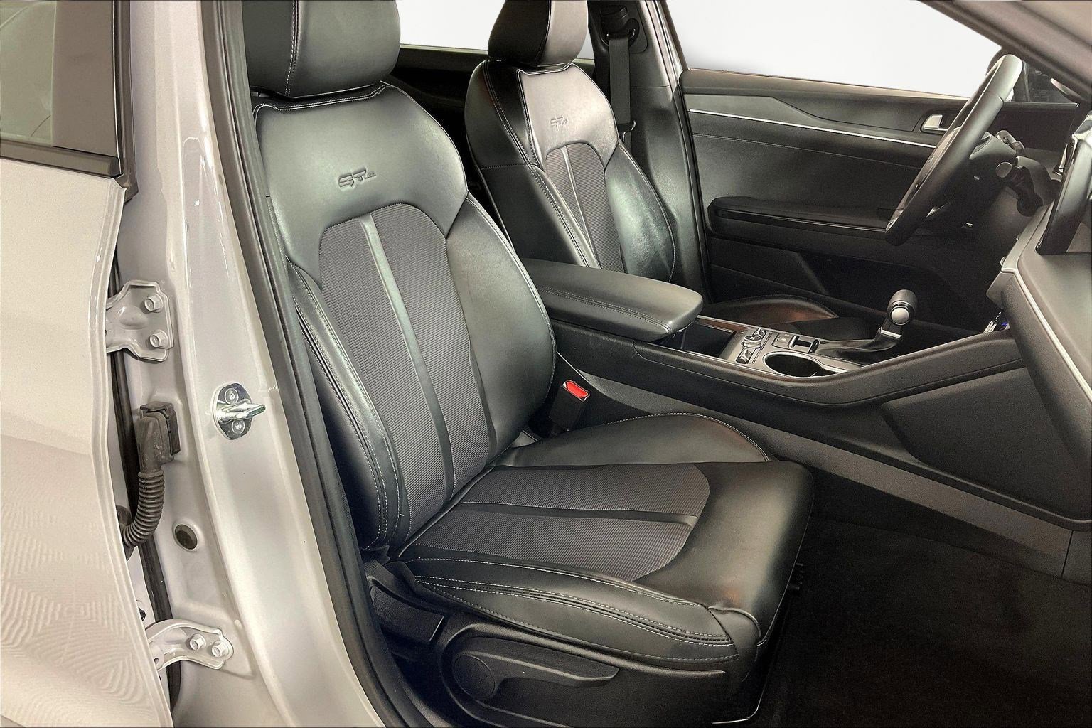 Certified 2024 Kia K5 GT-Line image 28