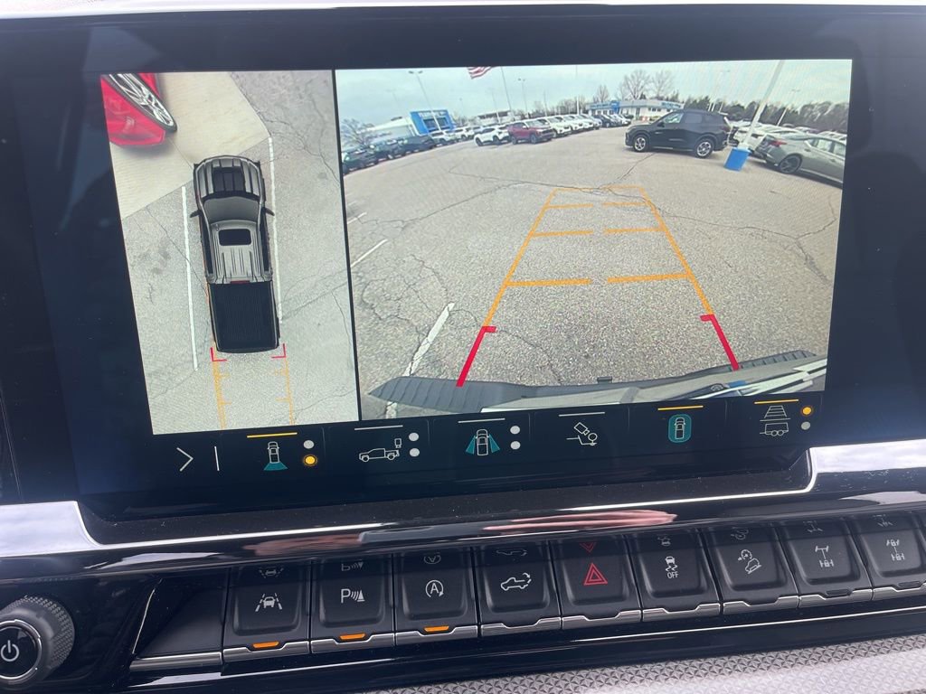 Used 2023 Chevrolet Silverado 1500 ZR2 image 18