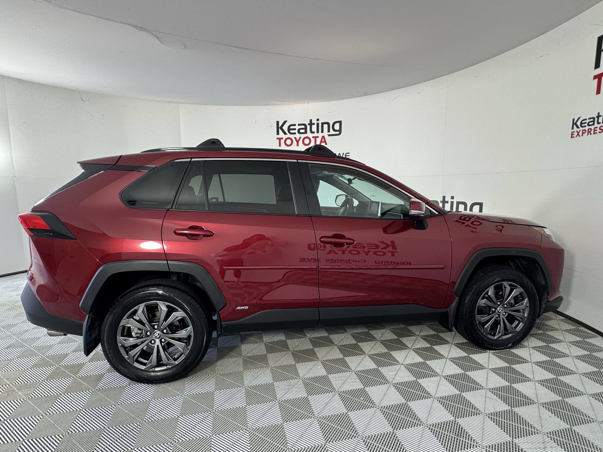 Certified 2024 Toyota RAV4 XLE Premium AWD/4WD image 5