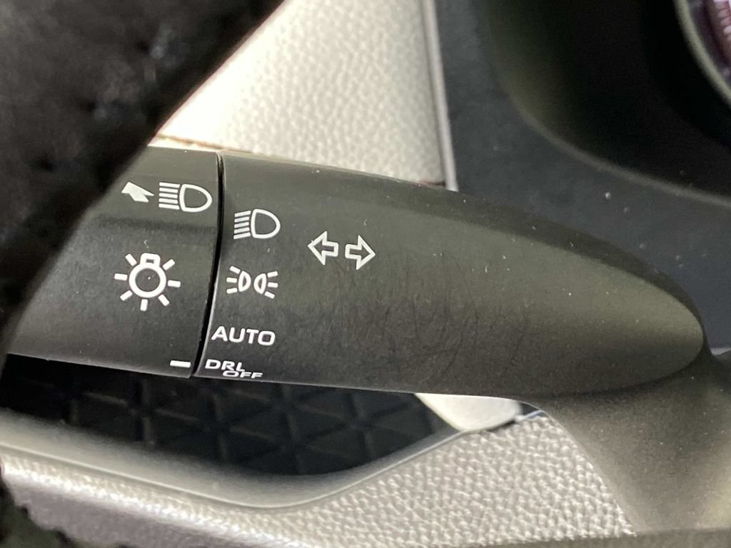 Used 2025 Toyota RAV4 XLE w/ Convenience Package AWD/4WD image 17