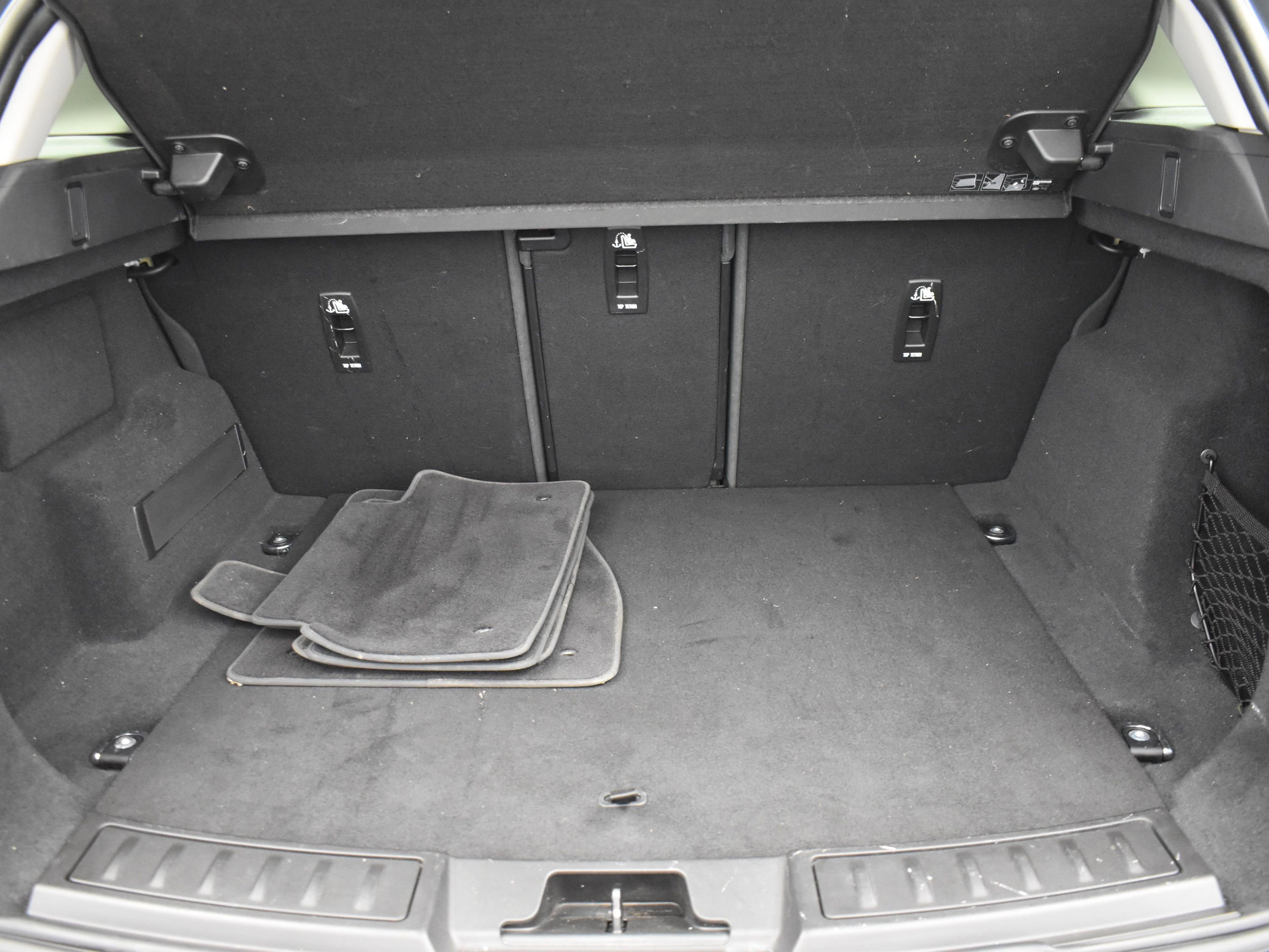 Used 2021 Land Rover Range Rover Evoque SE image 14